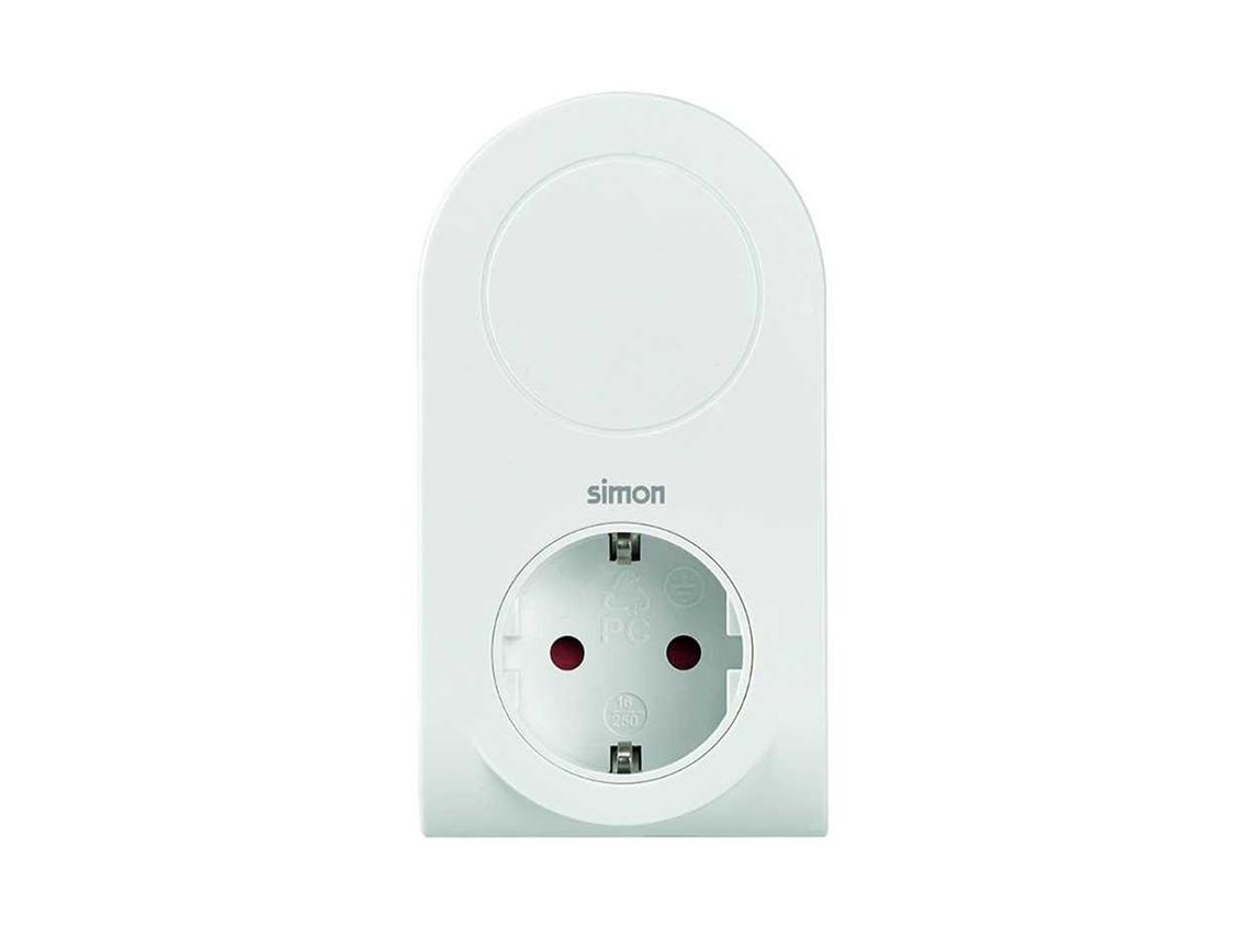 ADAPTADOR 3 CLAVIJAS USB+1 USB A+TOMA 16A
