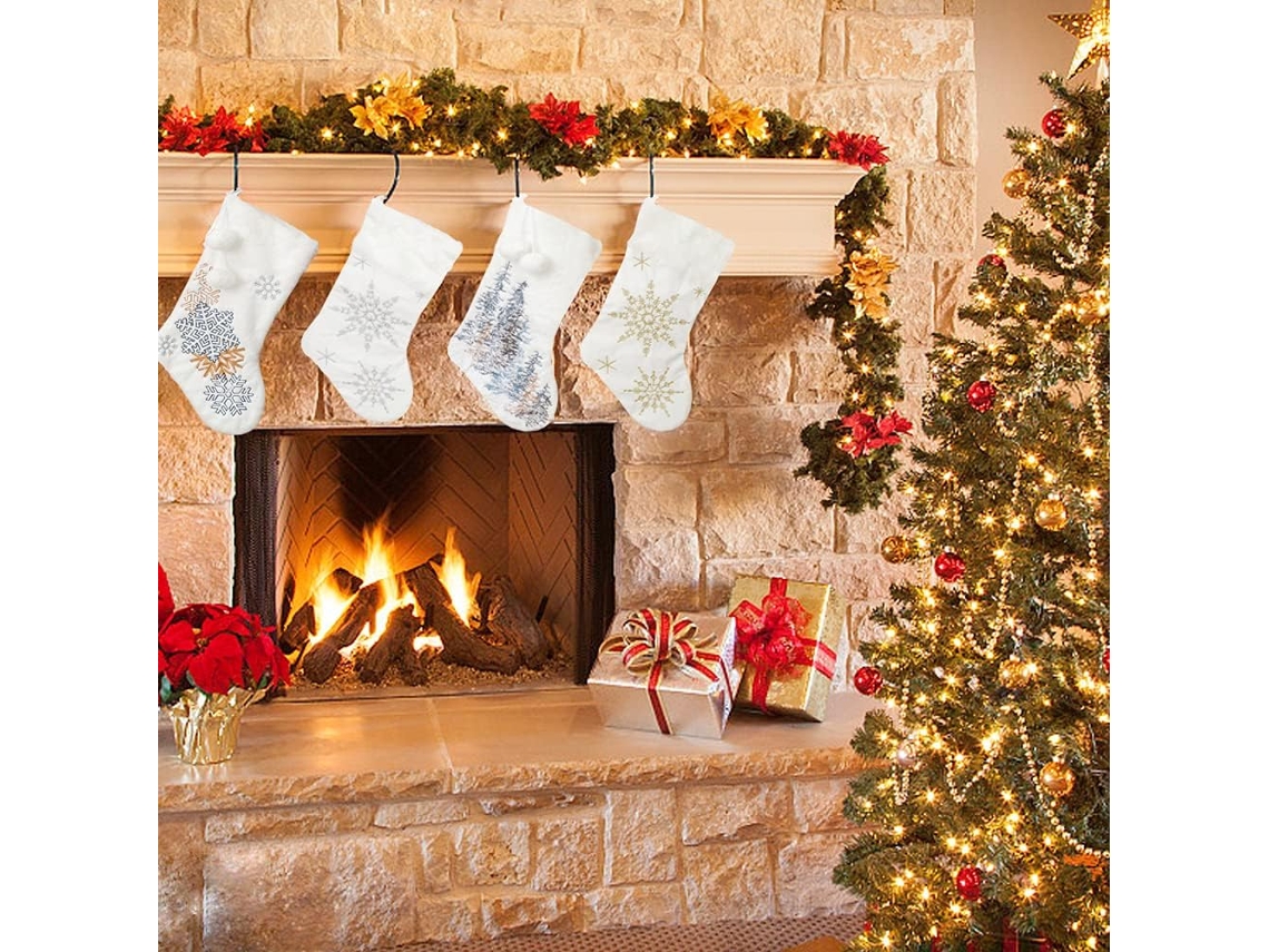 Pacote com 4 Flocos de Neve de Poliéster de 18 com Meia Bordada Dourada Macia para Decoração de Natal Pendurada Branco