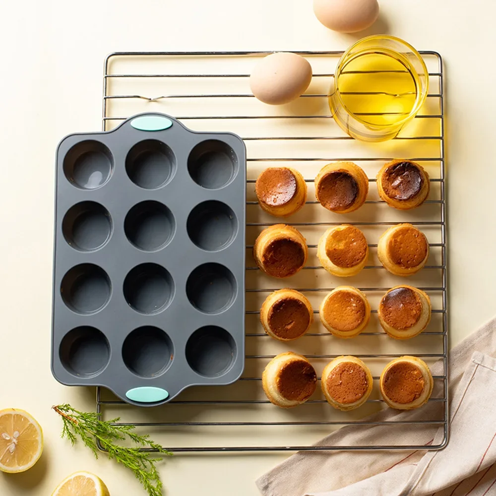 Forma de Silicone para Bolo , Antiaderente, Acessório de Cozinha MDUG (12 Cavidades)