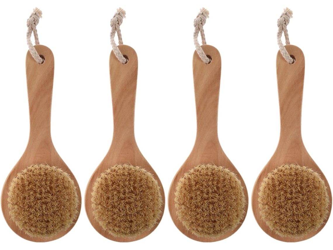 Conjunto De 4 Escovas De Cerdas Longas Com Cabos De Madeira.