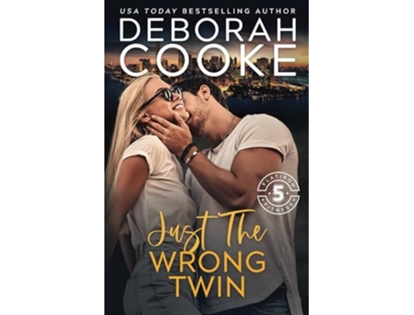 Livro Just The Wrong Twin De Deborah Cooke (inglês)