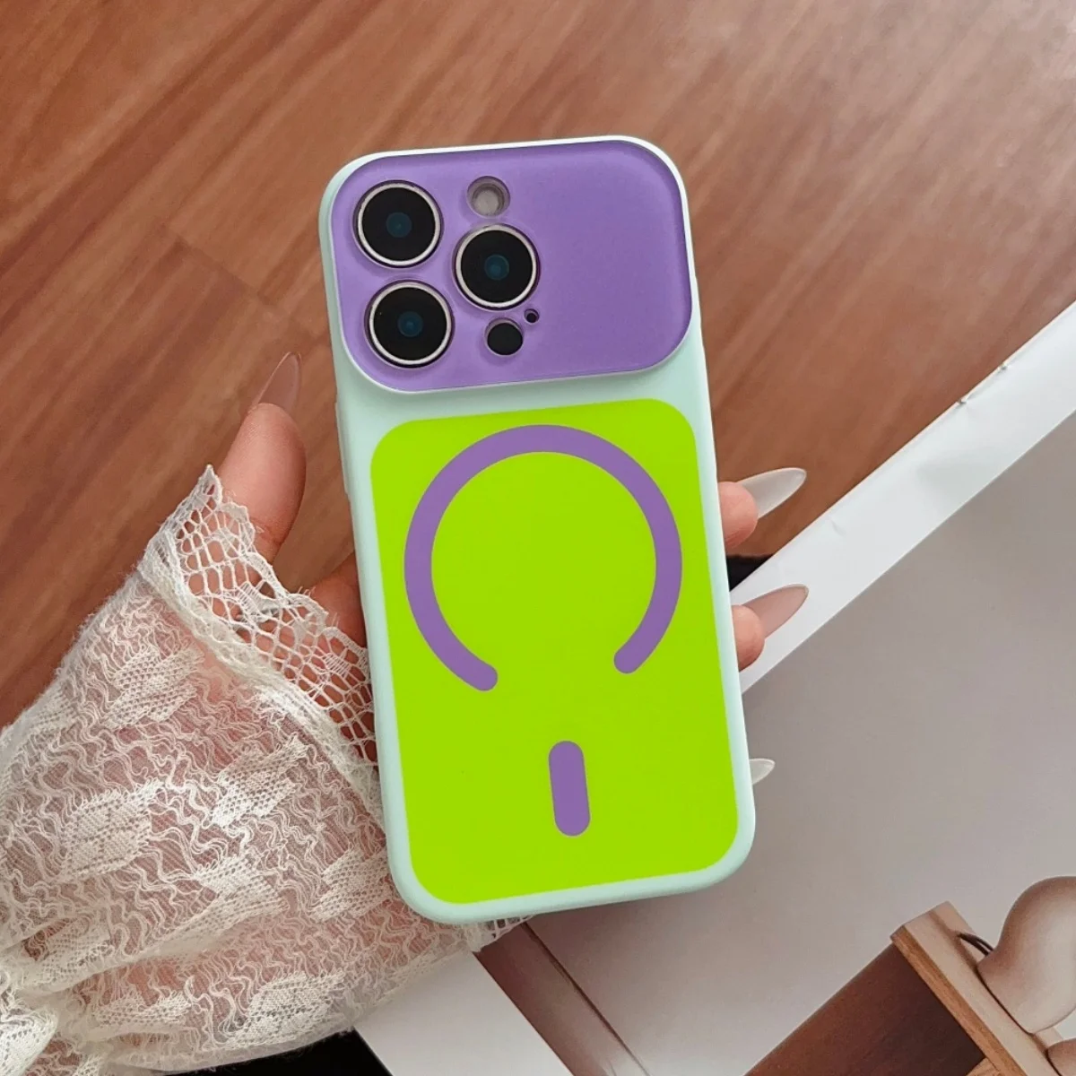 (iphone 13 Roxo-esverdeado) Capa Protetora Grande Para Lente Com Carregamento Magnético.