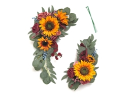 Arco de Casamento com Arranjo Floral Triangular LAXISCREED