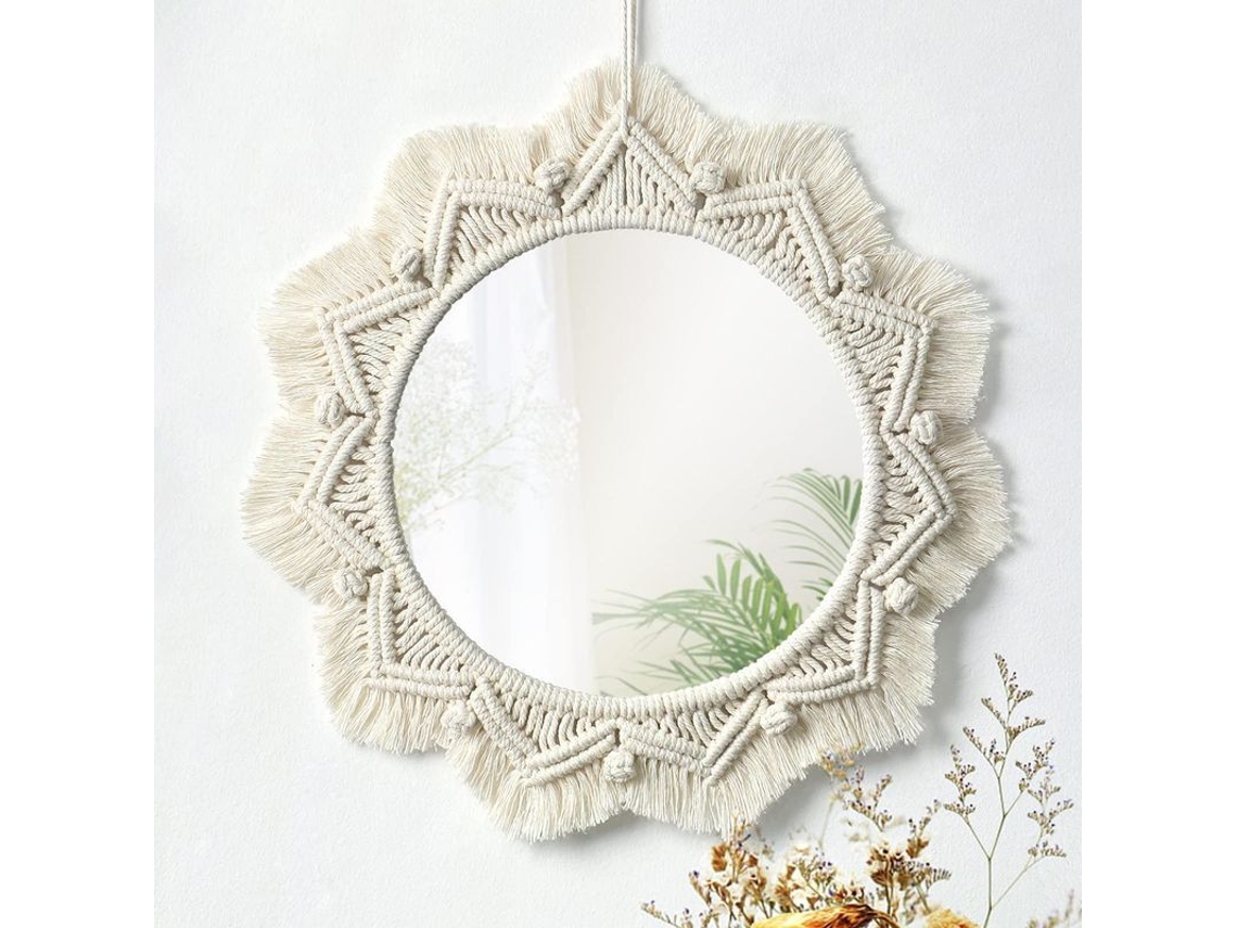 Espelho de parede boho com franjas de macramê, peça decorativa redonda para decoração de apartamentos.