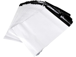 Pacote com 100 unidades de envelopes plásticos autovedantes, grossos, brancos e impermeáveis para envio.