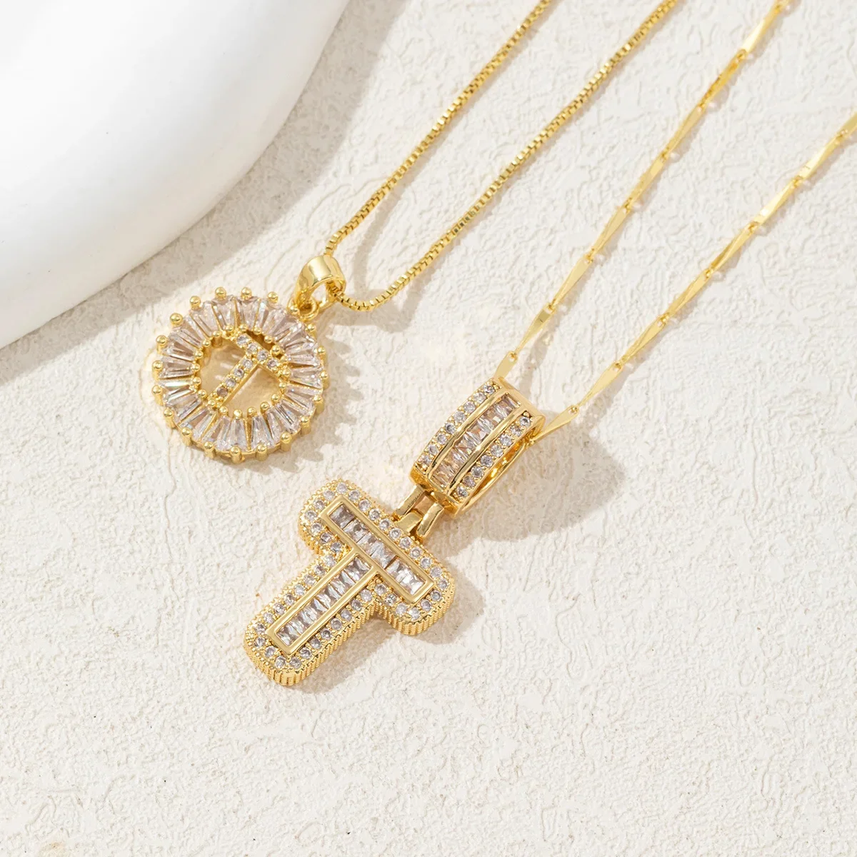 Colar Com Pingente De Flor E Letra Em Zircônia Cúbica Dourada, Em Latão, Ideal Para Presente De Aniversário De Casal.