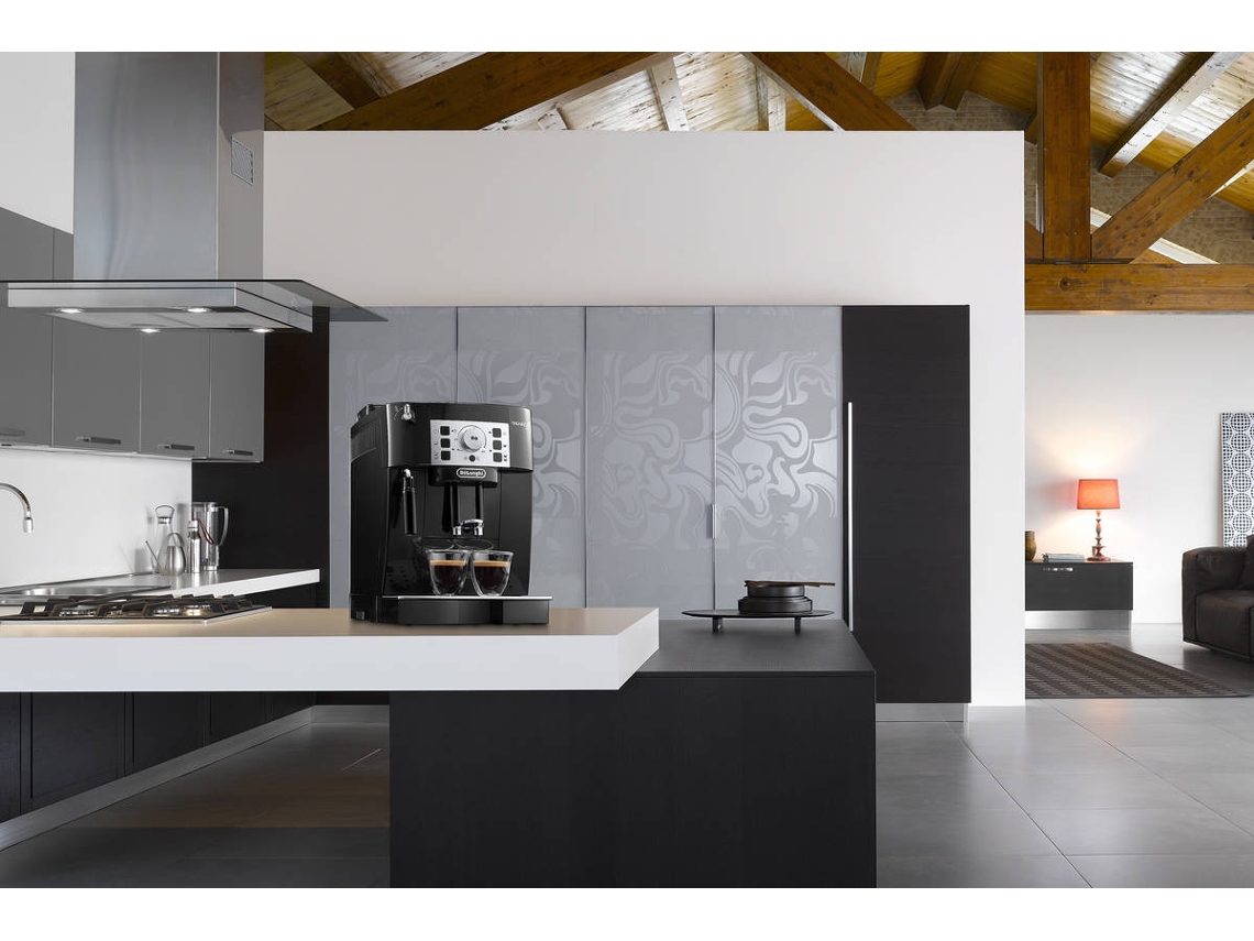 Máquina de Café Automática DELONGHI Magnifica ECAM22.110.B