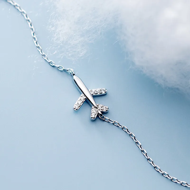Pulseira Feminina Prateada Com Zircônias, Ajustável E Com Design De Avião.