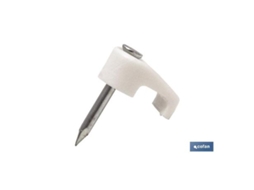 Grapa plástico cable plano 7,3x4,1mm   caja 200 unid.