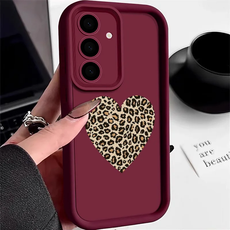 Capa Para Celular Galaxy A14 5g Com Estampa De Leopardo E Coração (bordô)