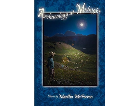 Livro Archaeology at Midnight de Martha McFerren (Inglês)