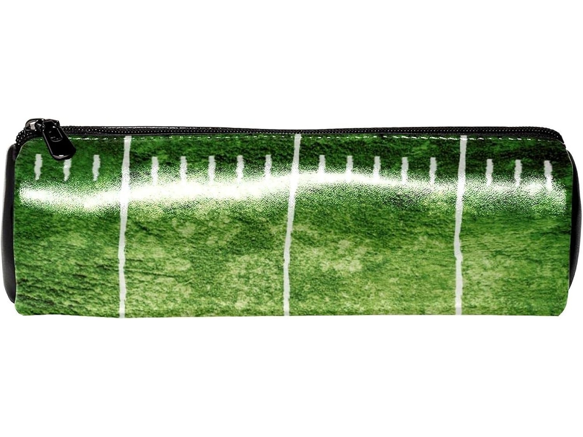 Porta-lápis estilo grunge com estampa de campo de futebol