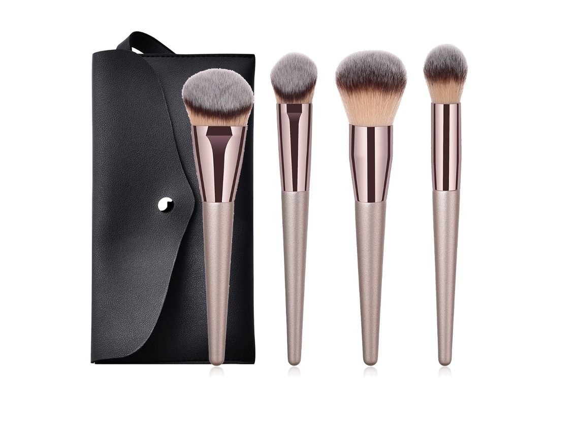 Conjunto de 4 Pincéis de Maquiagem Femininos na Cor Champanhe com Estojo Preto. MDUG
