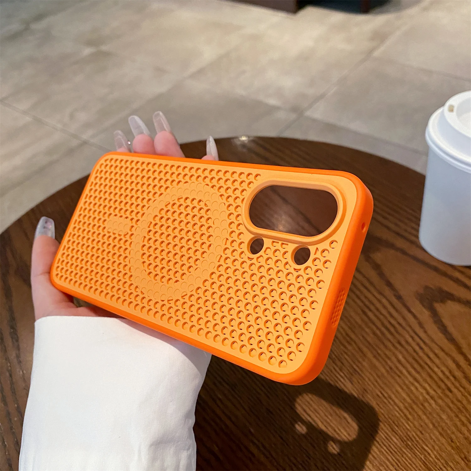Capa Protetora Rígida Fosca Em Policarbonato Com Malha De Resfriamento Magsafe Para Redmi K90 Pro Max (orange).