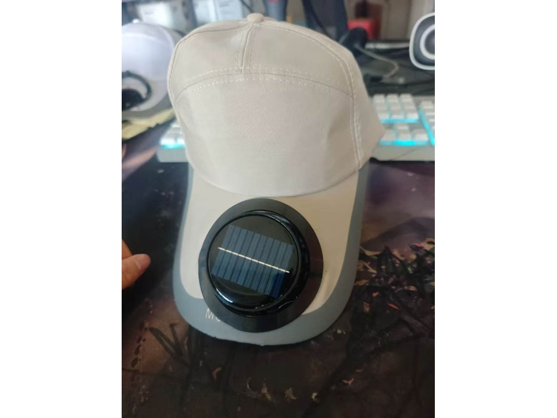 Chapéu Movido a Energia Solar com Ventilador MDUG (cáqui)