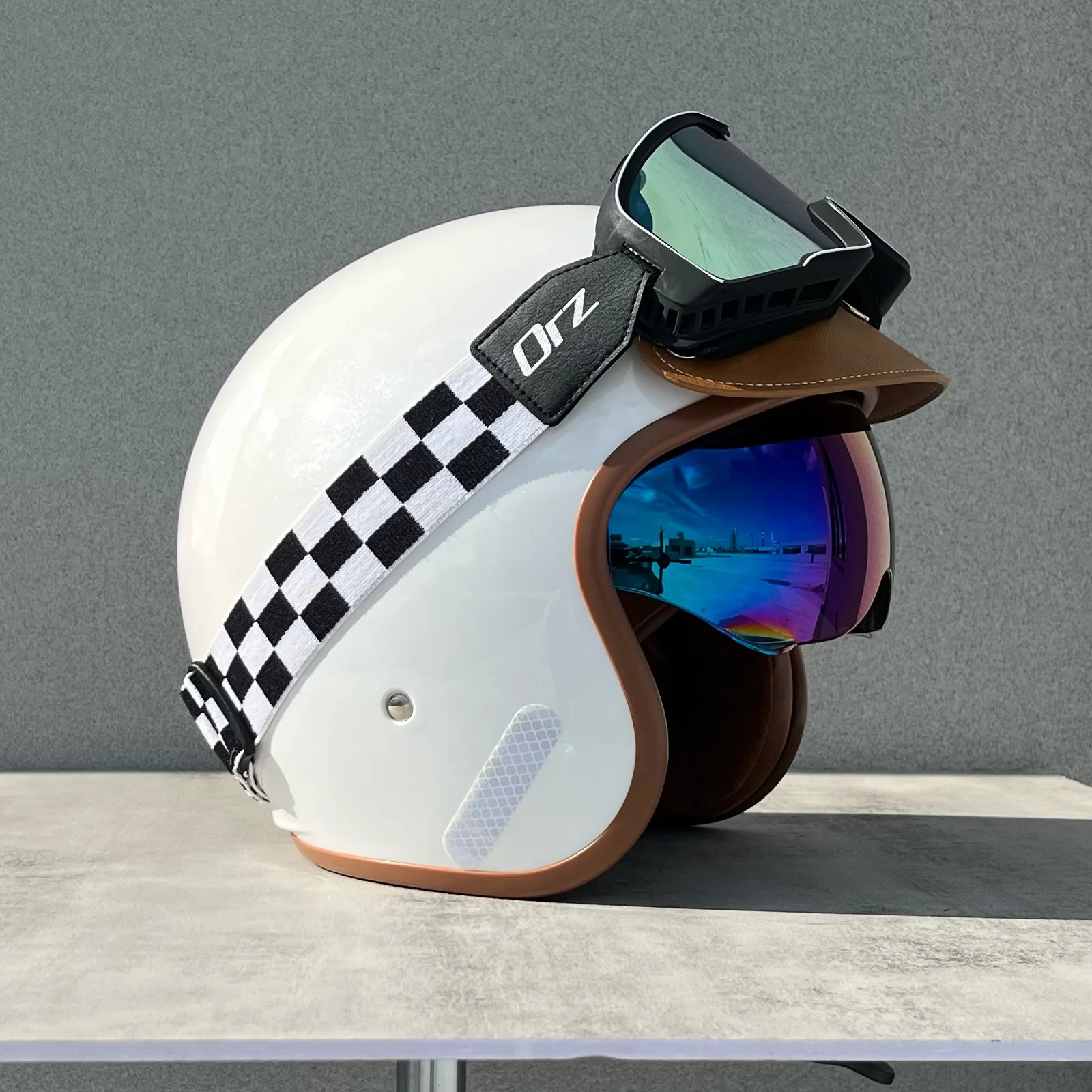Capacete 3/4 (xl) Em Abs, Certificado Dot, Com Proteção Uv.
