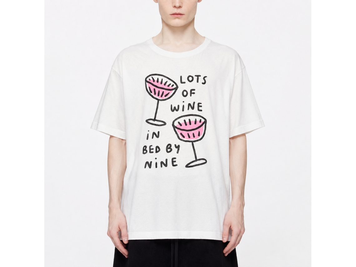 Camiseta Rockinstone Wine By Nine Lauren Emmett Art com design exclusivo de designer.