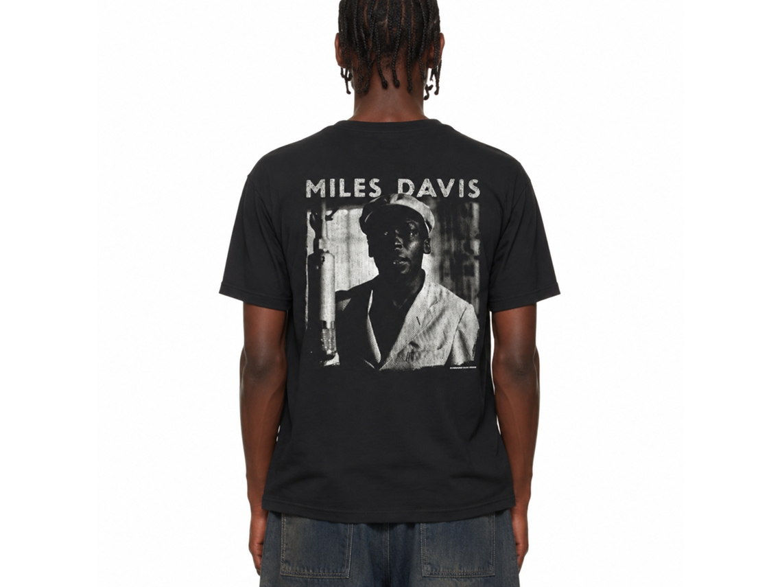 Miles Davis Miles Portrait T-shirt Unisex Adults Size:xl