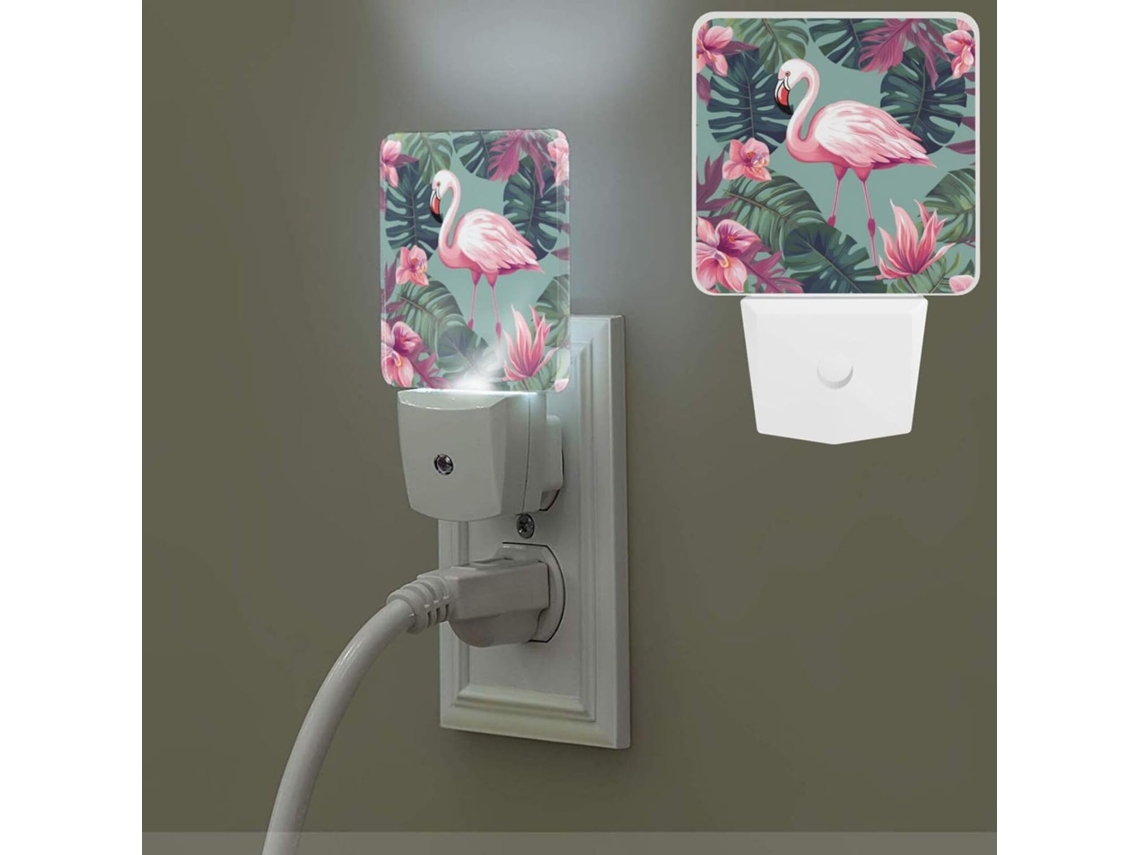 Luz noturna com design tropical e de flamingo, que se conecta à tomada, possui sensor de luminosidade e iluminação.