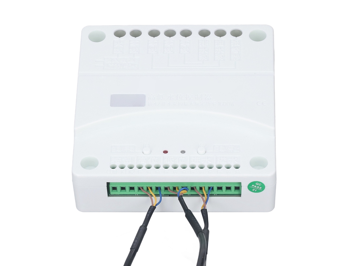 Controlador Automático de Nível de Água com 3 Sensores