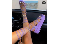 2026 sandália Gladiator Feminina de Couro de Qualidade com Solado de Borracha Leve e Confortável