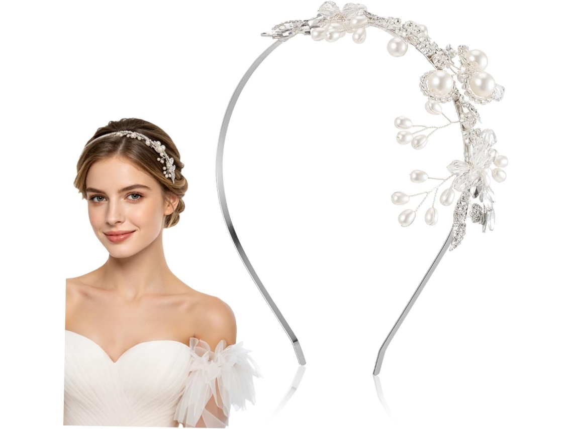 Tiara de casamento em prata com pérolas delicadas.