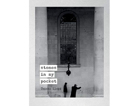 Livro Stones in my pocket de Thisbe Lloyd (Inglês)