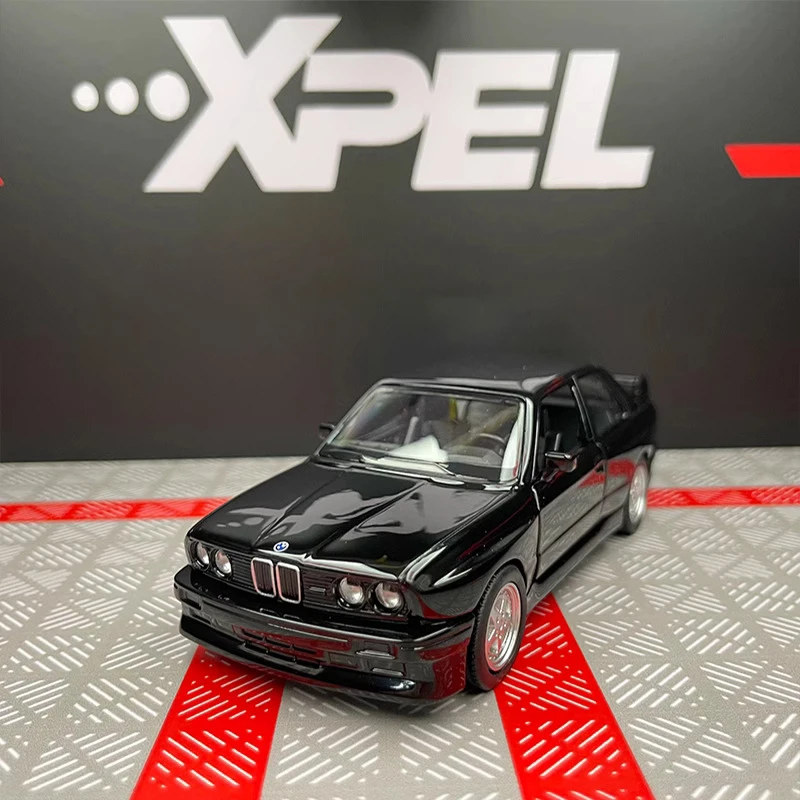 (m3 Preto) Miniatura De Carro Bmw Em Escala 1/36 - Interior Realista E Requintado