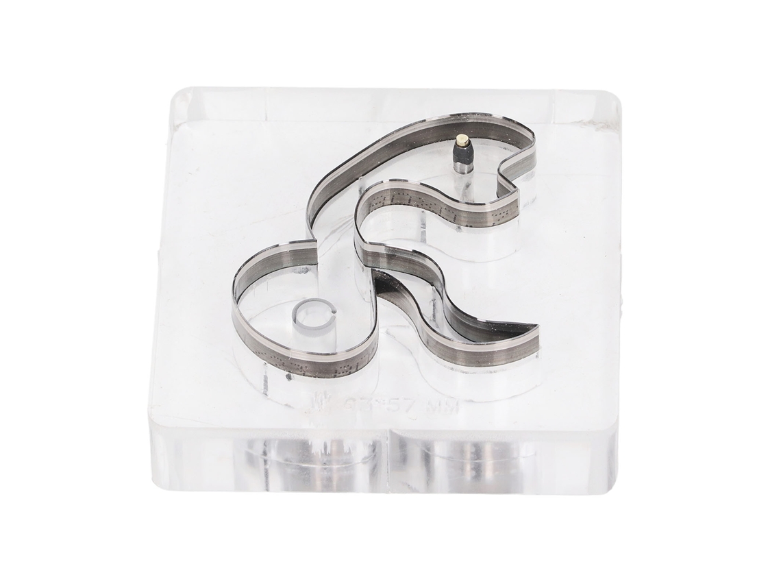 Matriz de Corte em Formato de Cobra 63x57mm Aço Ligado Alta Dureza