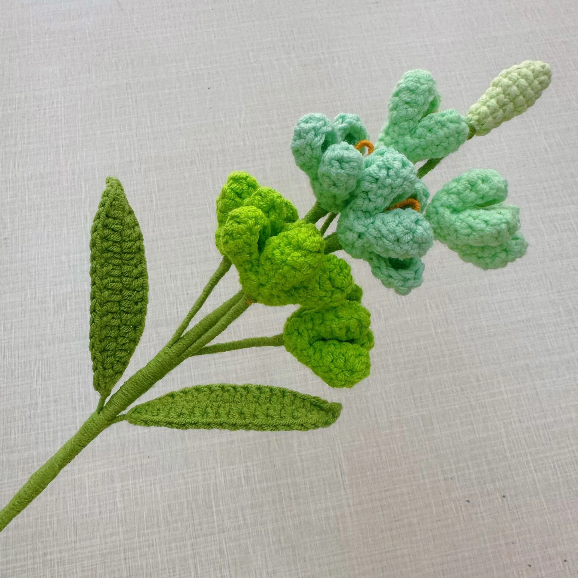 (10 Cm) Flor Lilás Tricotada À Mão, Galho De Flor Artificial Criativo.