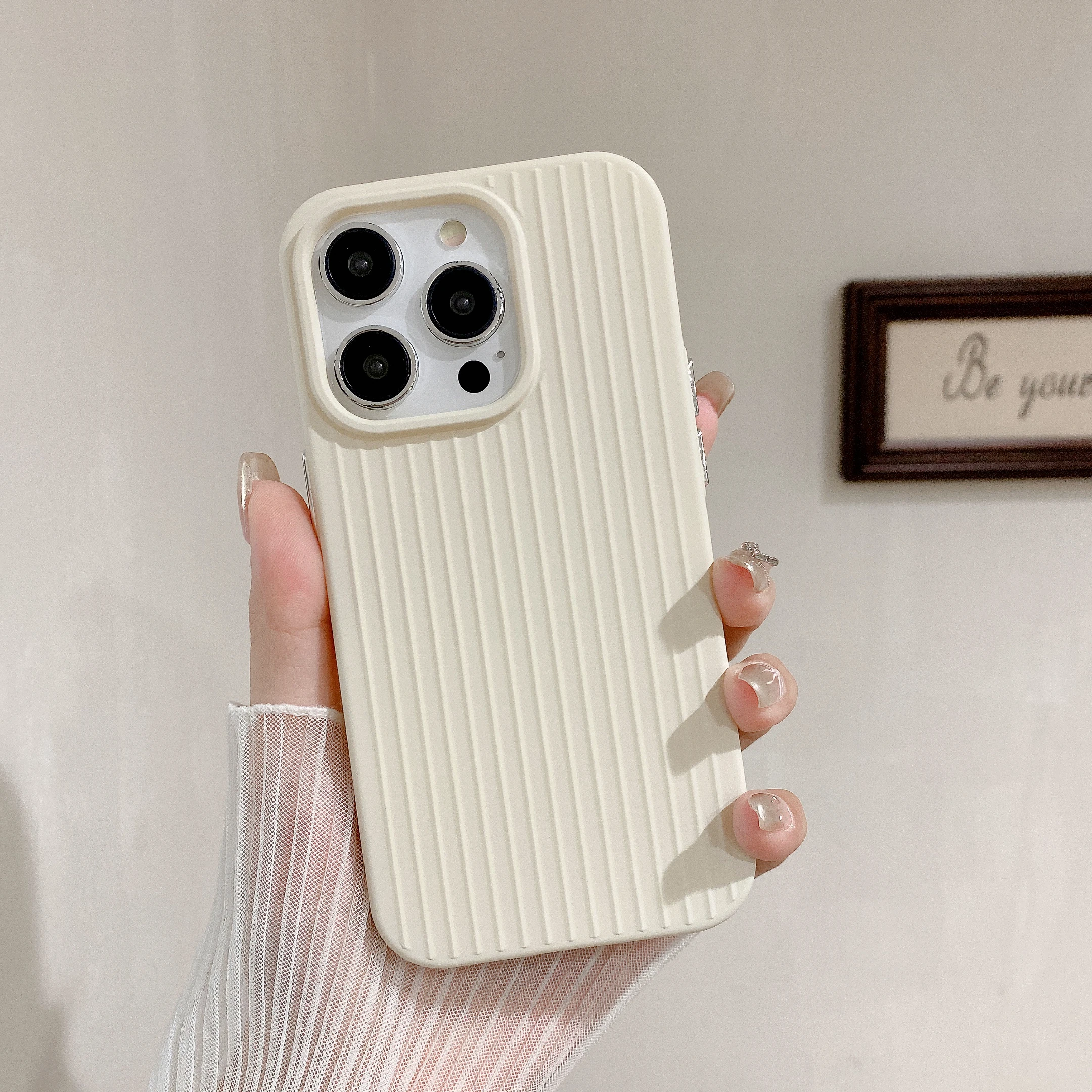 Capa De Celular Listrada Em Silicone Macio (iphone 11 Branco), Feita De Tpu Resistente A Impactos.