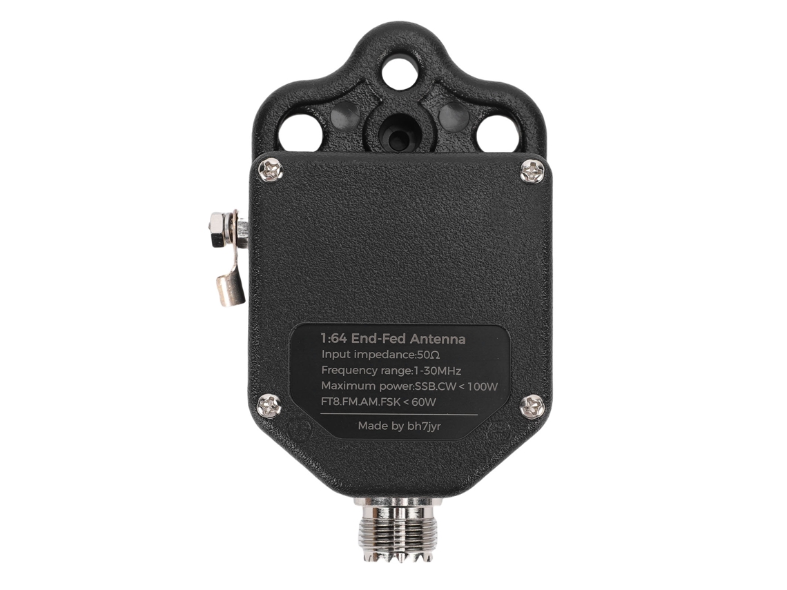 Antena multibanda (equipada com um balun de alta relação 1:64, adaptável para uso portátil em código Morse)