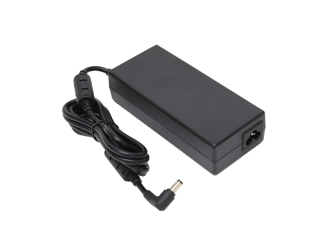 Adaptador De Energia Para Notebook Toshiba, 19v 6.32a 120w, Porta Redonda 5.5mm.