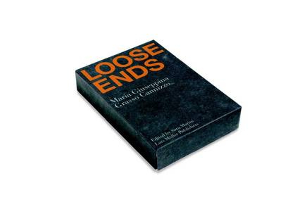 Livro Loose Ends de Maria Giuseppina G Canniz (Inglês)
