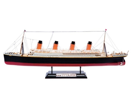 Modelo de navio de passageiros AIRFIX (8 anos)