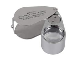 Lupa de Joalheiro Iluminada, Totalmente em Metal, 40x, com Lentes Led e Uv. Dobrável, Ideal para Estudos Científicos e Documentos BRILVIBERA