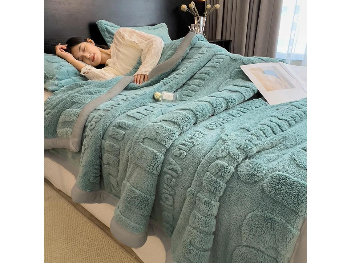 Manta de Lã Coral Quentinha para Outono e Inverno Veludo Jacquard com Letras Macia Felpuda, Macio, Quente, Ide