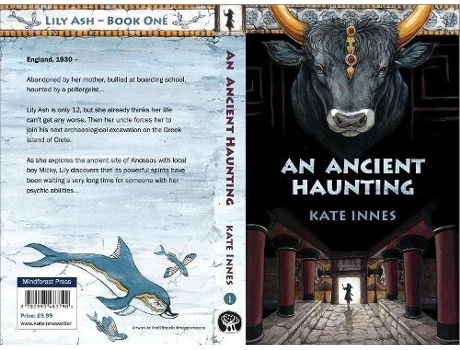 Livro An Ancient Haunting de Kate Innes (Inglês)