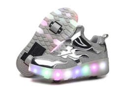 2026 zapatos de Patinaje com Rodas e Luzes Led Carregáveis Usb para Crianças Atletas e Moda