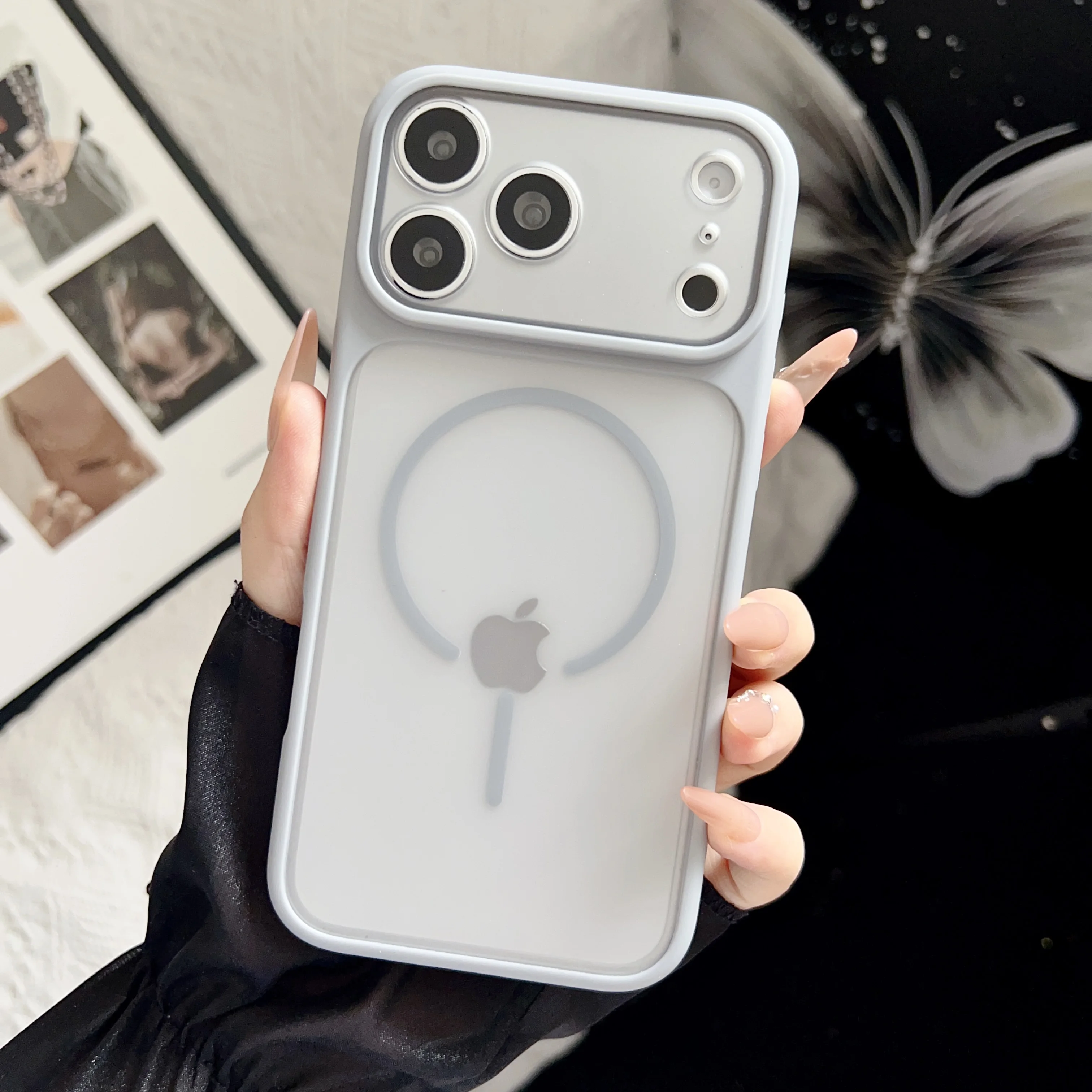 (iphone 13) Capa Protetora Semitransparente À Prova De Choque Com Função Magnética