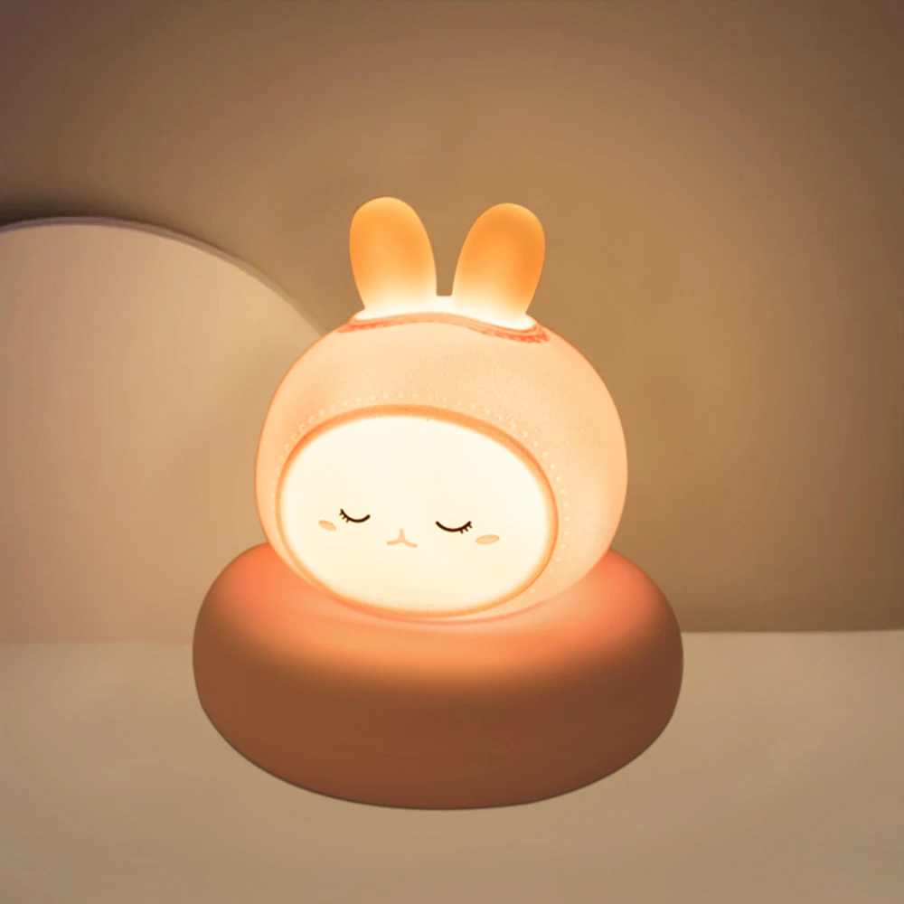 Luminária Noturna em Formato de Coelho, com 3 Níveis de Brilho Ajustáveis, Carregamento Usb e Luz Led. MDUG