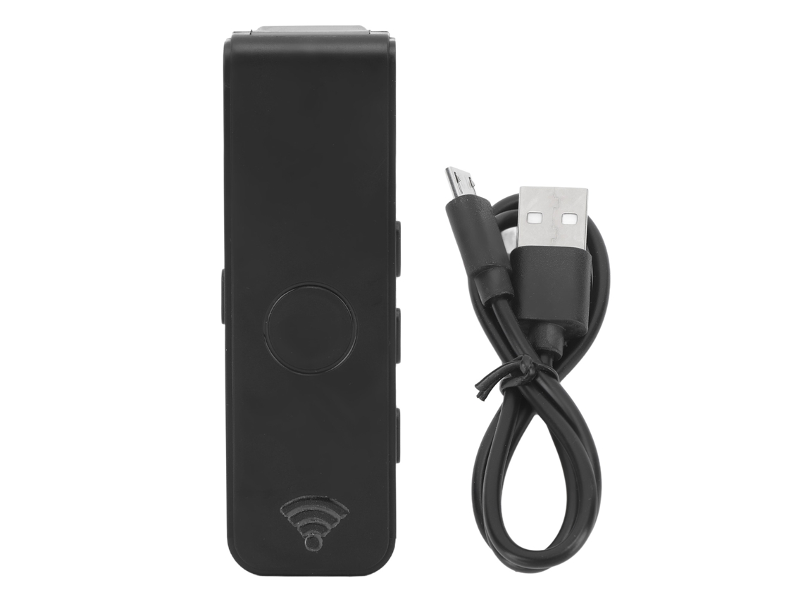 Câmera portátil em formato de bolsa, compacta e com clipe, ideal para gravação de vídeo.