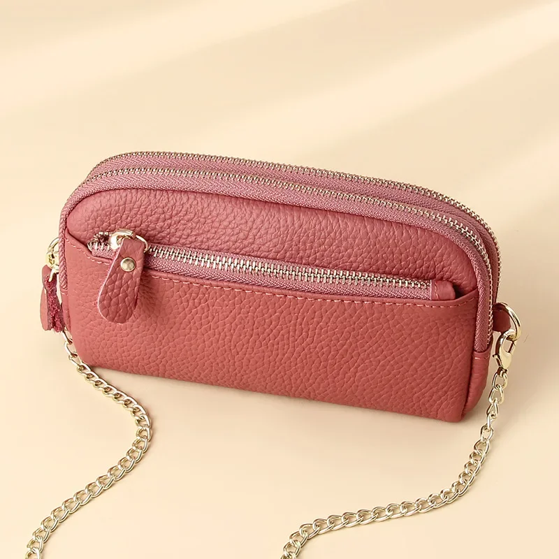 Bolsa Transversal Feminina Em Couro Genuíno (corrente Vermelha Leve) Com Zíper Duplo, Opção De Carteira E Alça De Ombro Com Corrente.