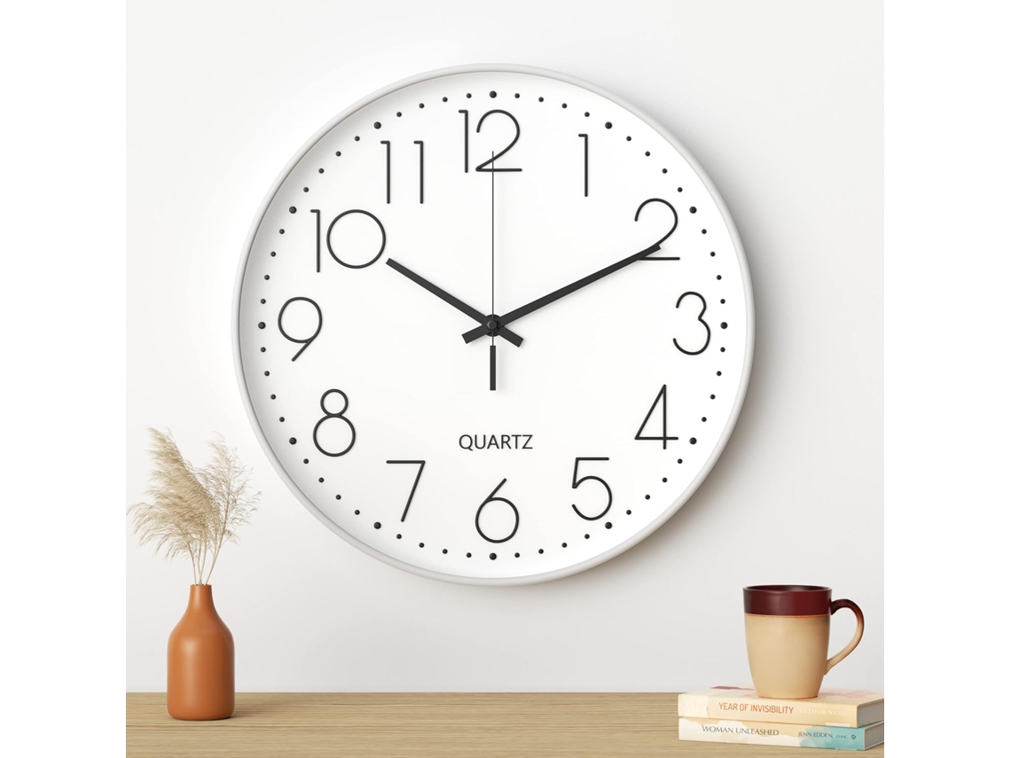 Relógio De Parede, 30 Cm Relógio De Parede Moderno E Silencioso (personagem Branco E Preto) Ehstmind (12 Polegadas)