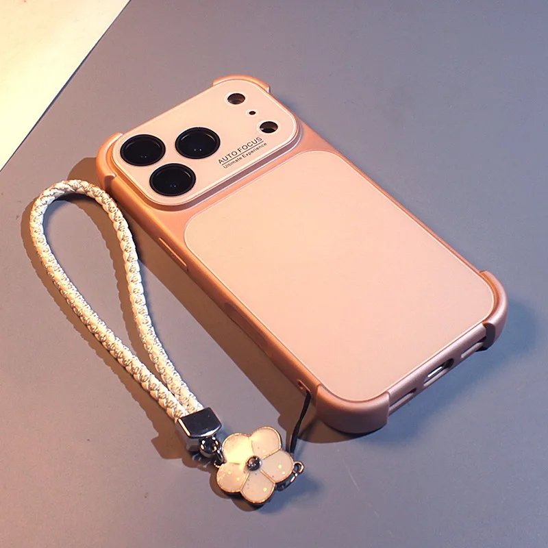 Capa Para Celular (iphone 17 Pro Dourado) Com Moldura Eletroplateada Nos Quatro Cantos, Proteção Para A Lente E Resistente A Impactos.