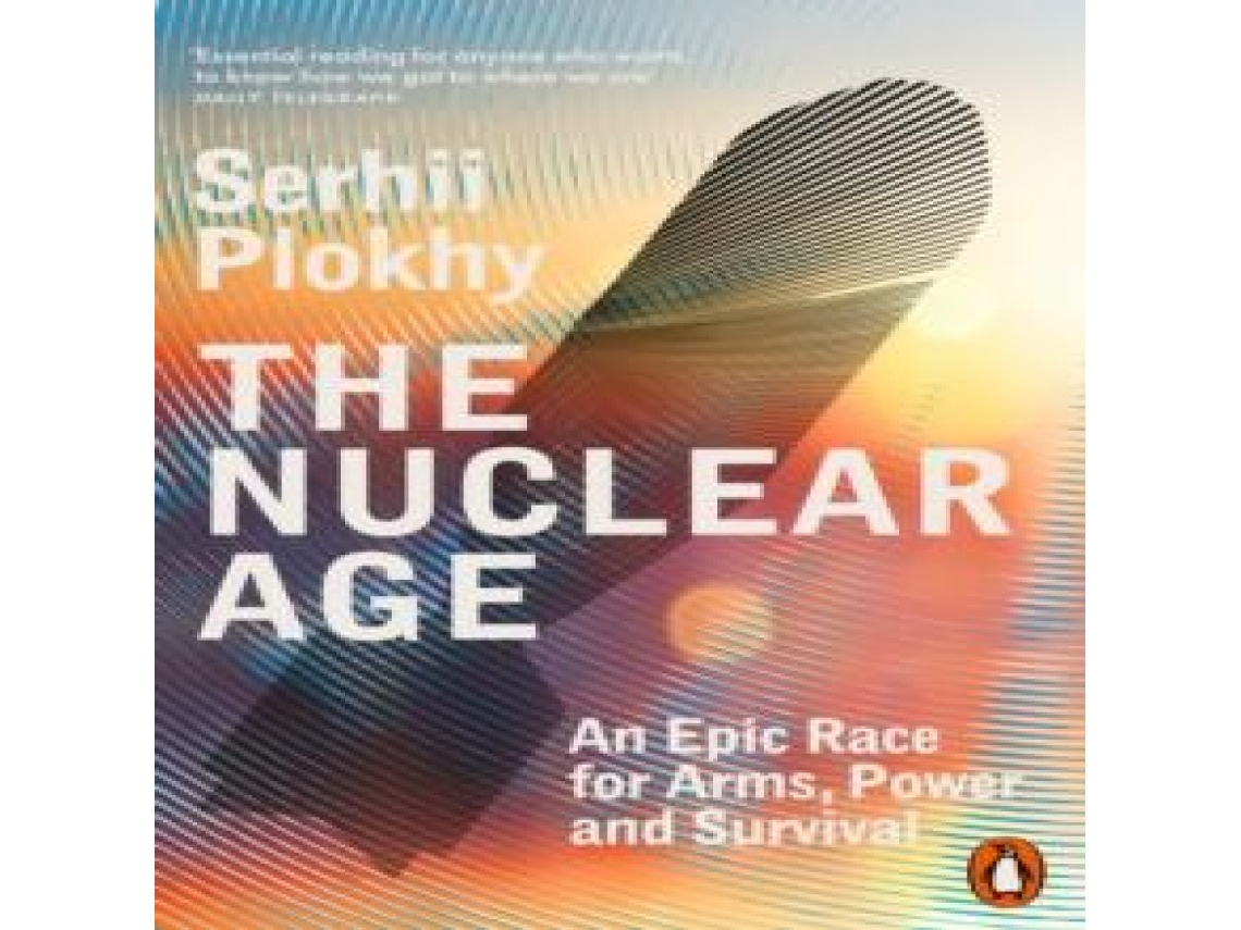 Livro Nuclear Age de Serhii Plokhy (Inglês)