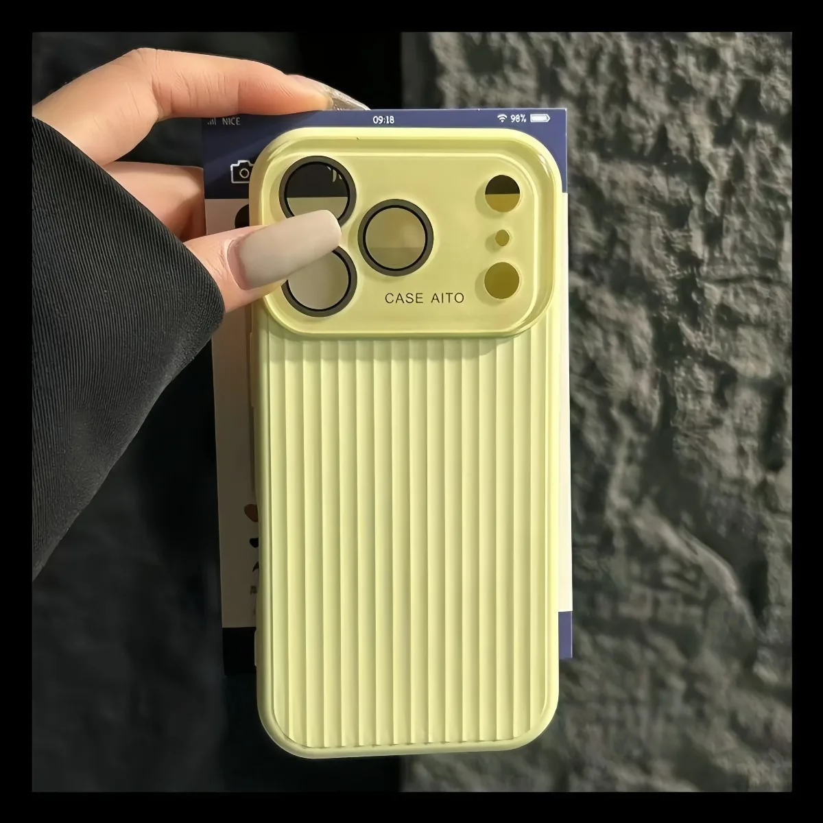 (amarelo, Iphone 13) Capa De Celular Em Silicone Líquido Corrugado Com Proteção Para A Lente E Absorção De Impacto.