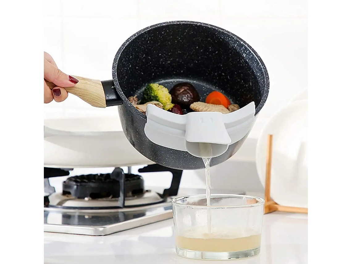 uma Pinça de Silicone para Cozinhar, Segura para Servir Sopa e Massa, Resistente Ao Calor e Própria para Alimentos. MDUG