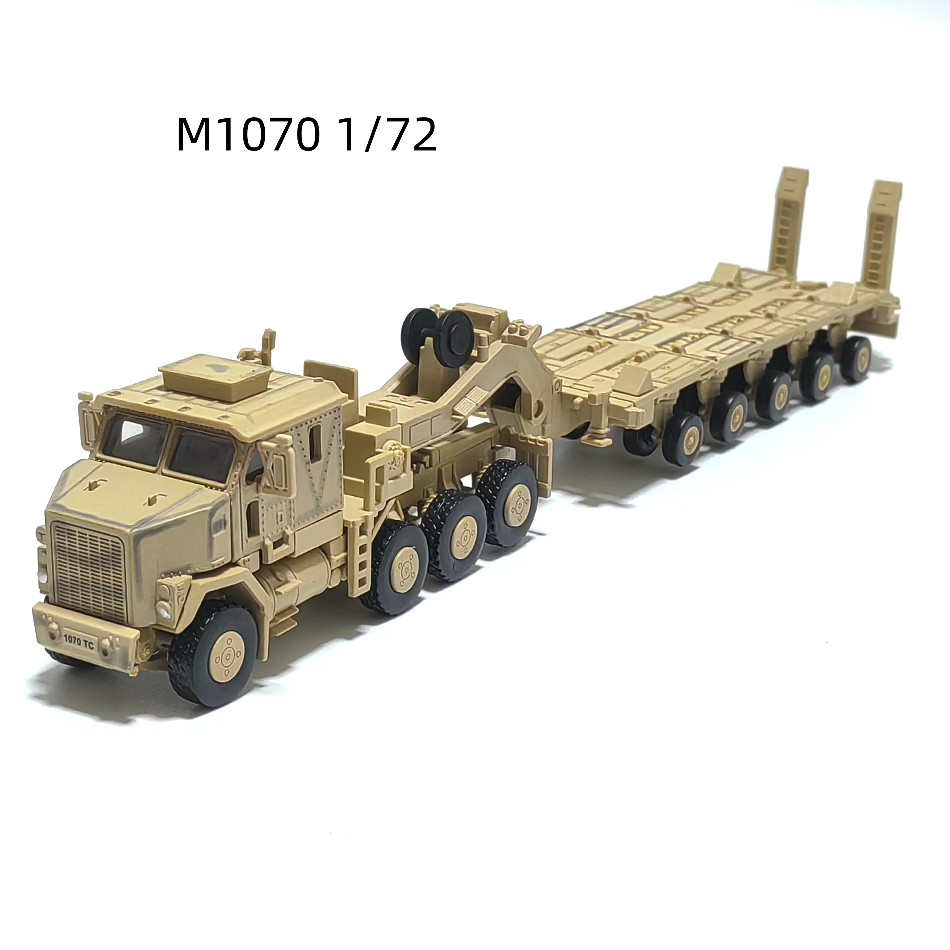 Modelo De Plástico Para Montagem Do Veículo De Transporte Militar M1070 Na Escala 1/72.