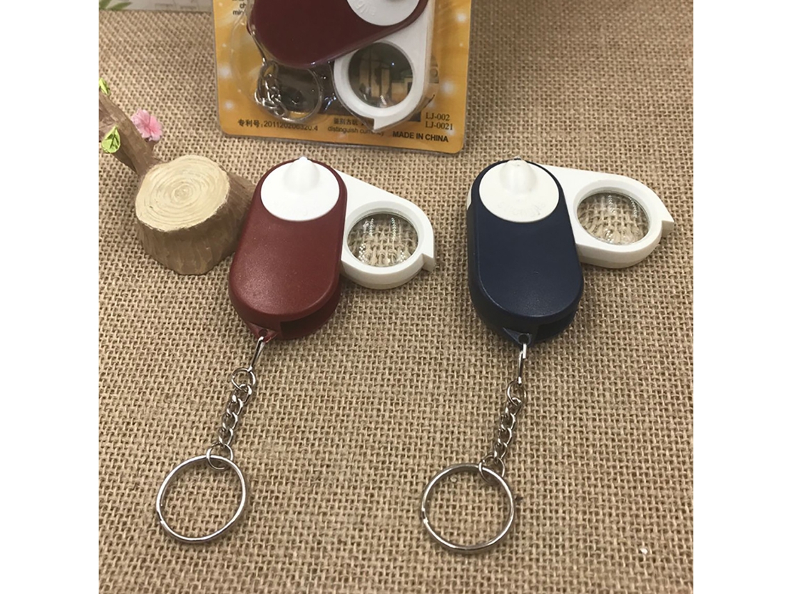 Chaveiro com Lupa Dobrável 10x e Luz Led Iluminada BRILVIBERA